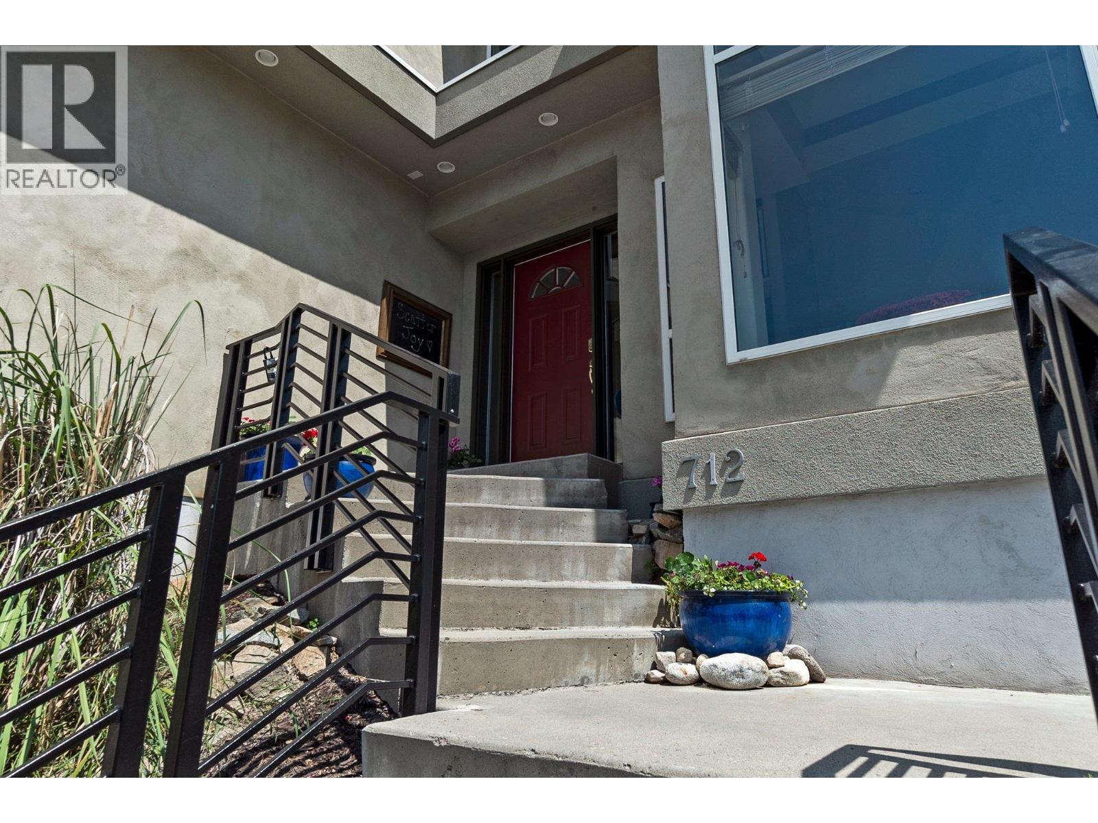  712 Creekside Road, Penticton