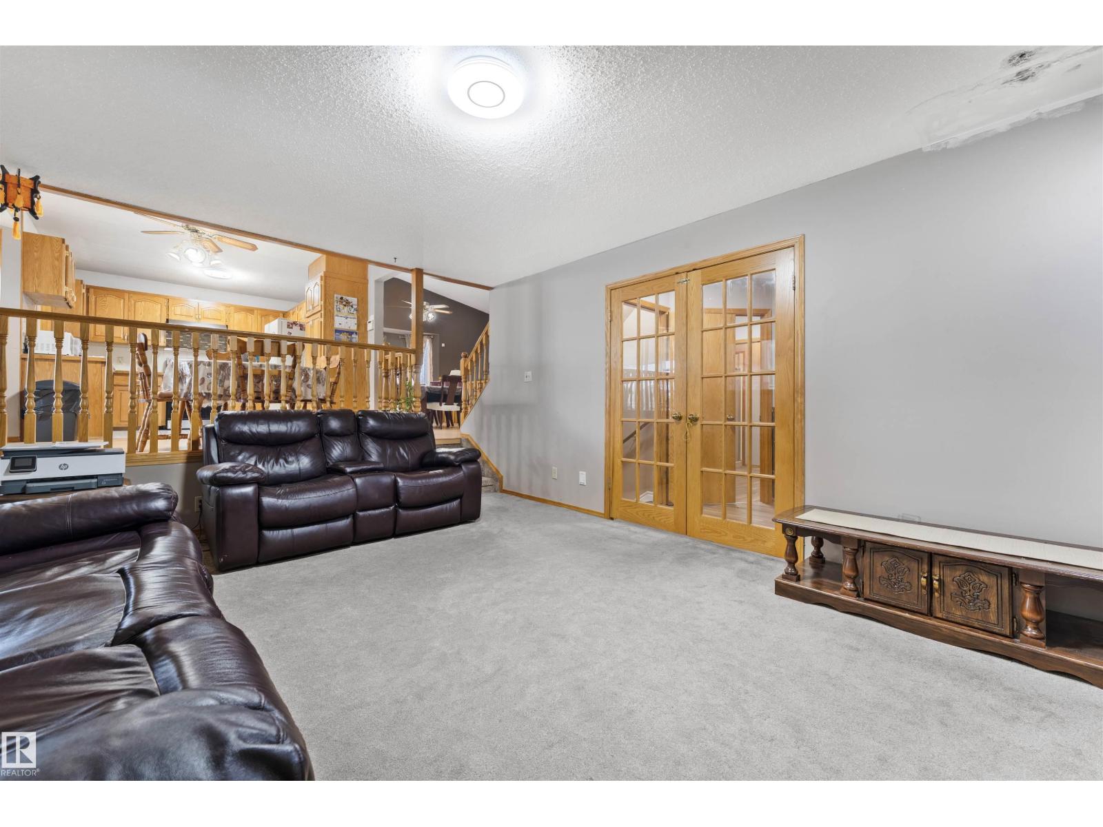 4231 32 AV NW, Edmonton