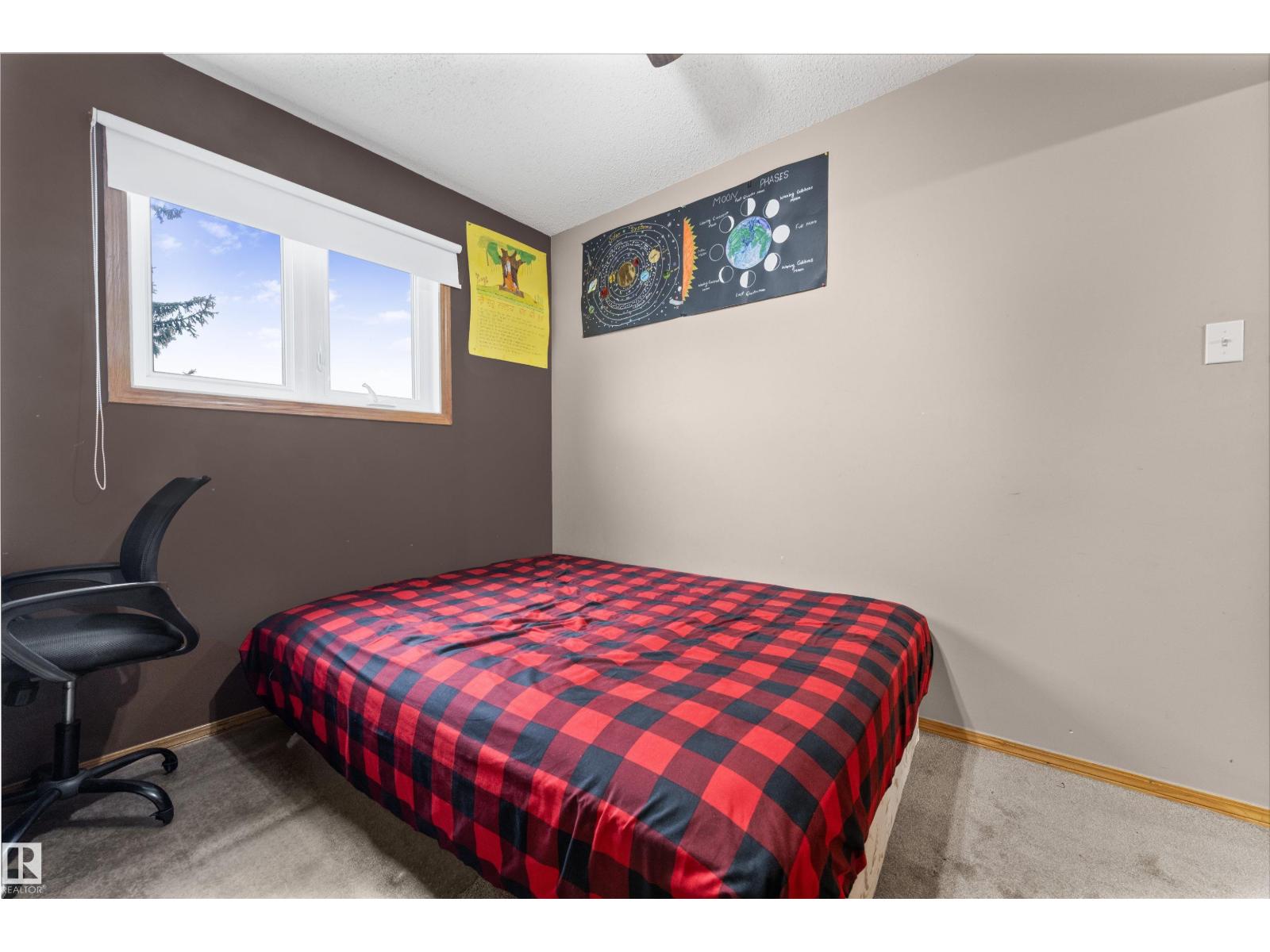 4231 32 AV NW, Edmonton