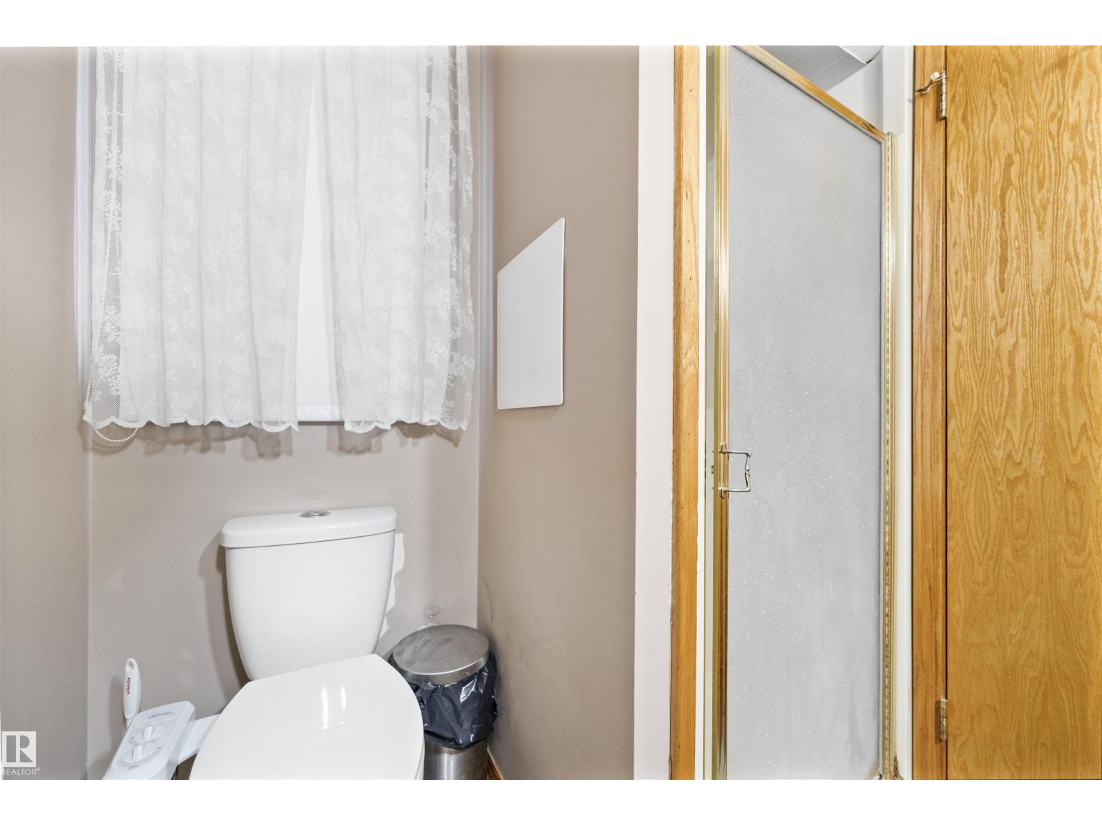 4231 32 AV NW, Edmonton