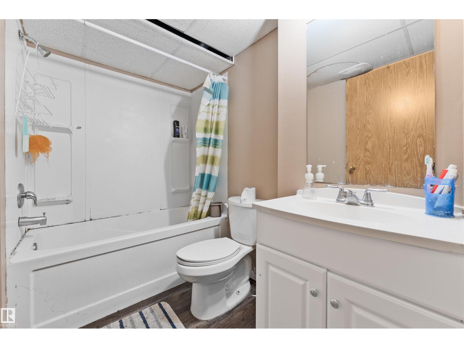 4231 32 AV NW, Edmonton