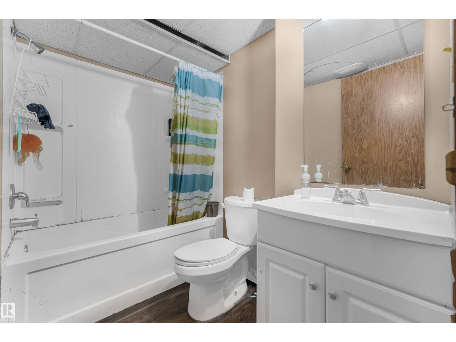 4231 32 AV NW, Edmonton