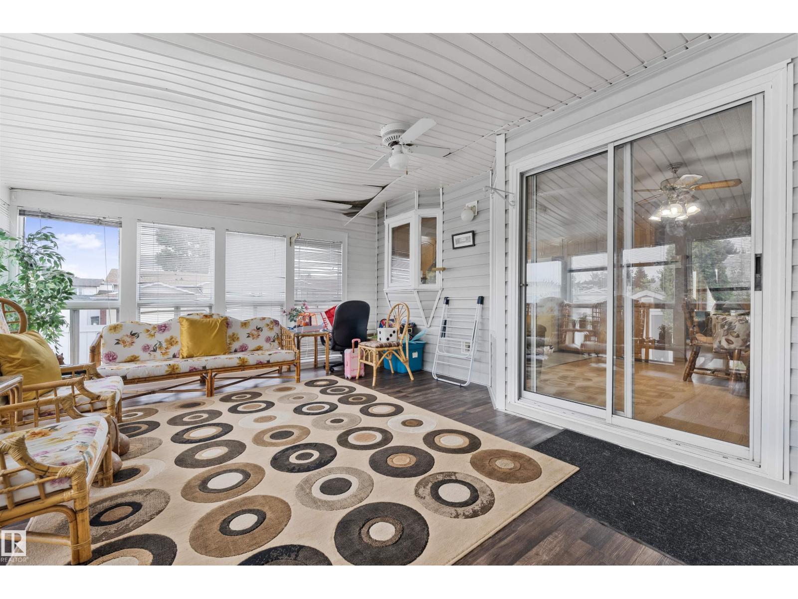 4231 32 AV NW, Edmonton