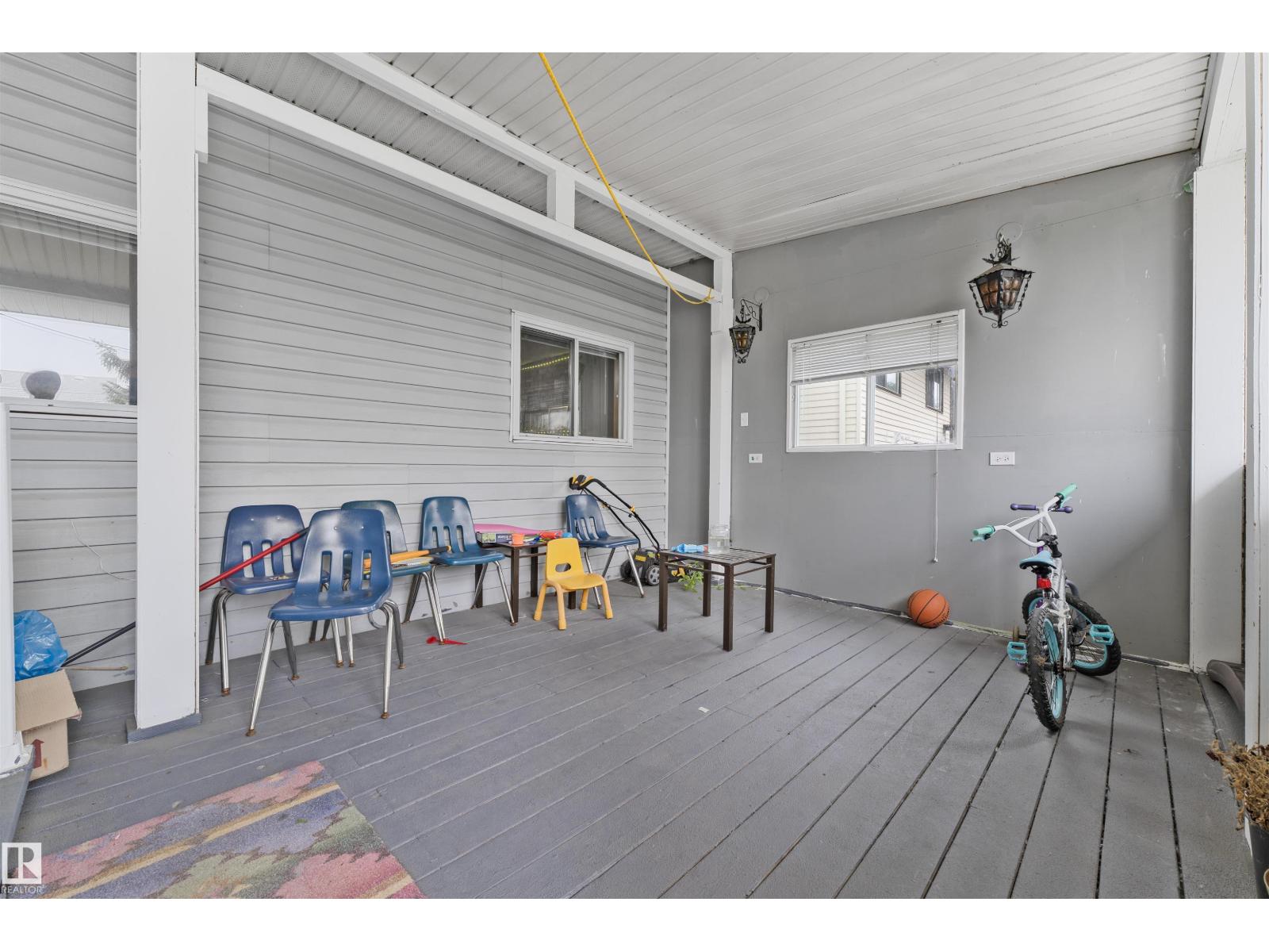 4231 32 AV NW, Edmonton