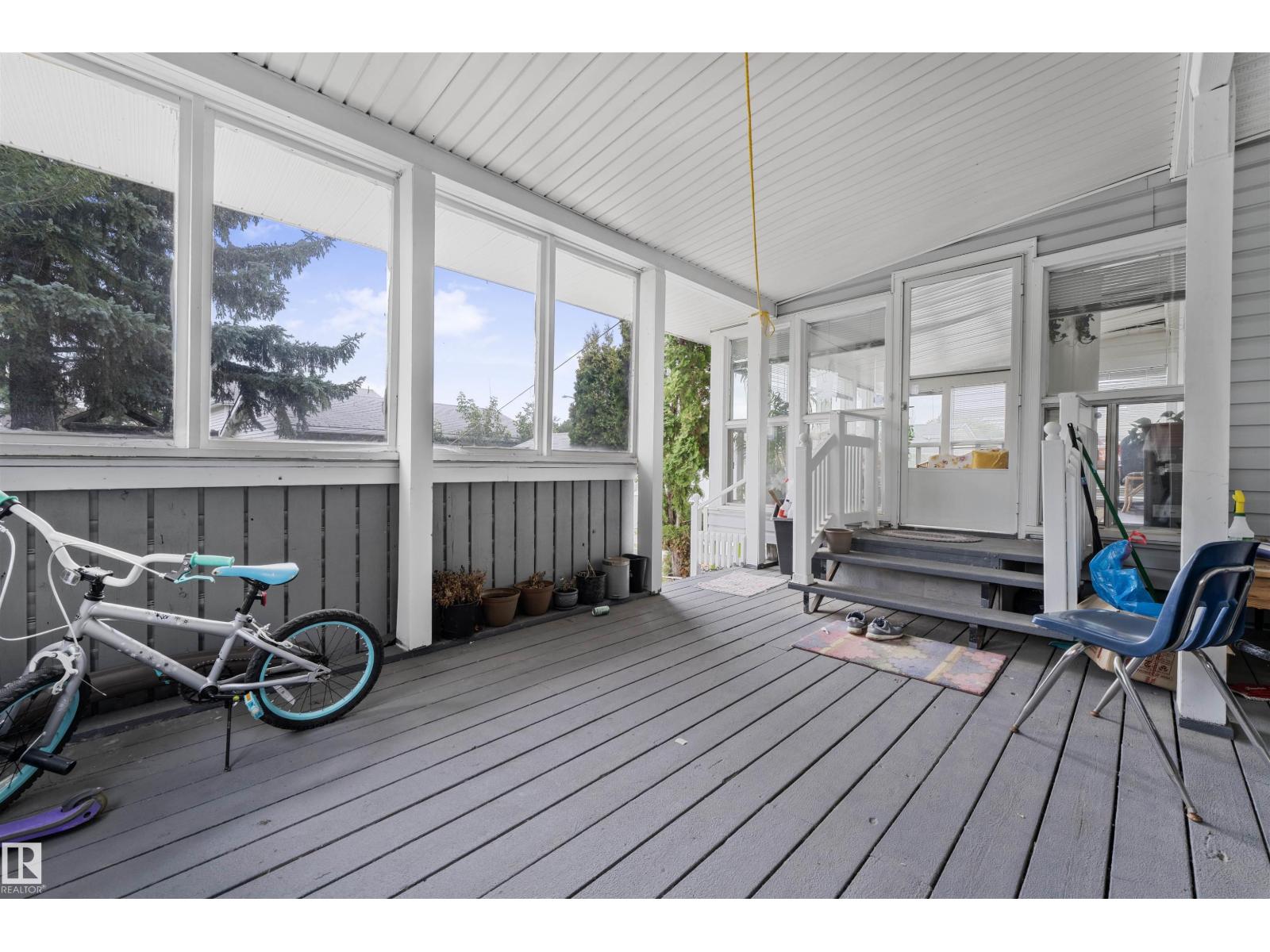 4231 32 AV NW, Edmonton