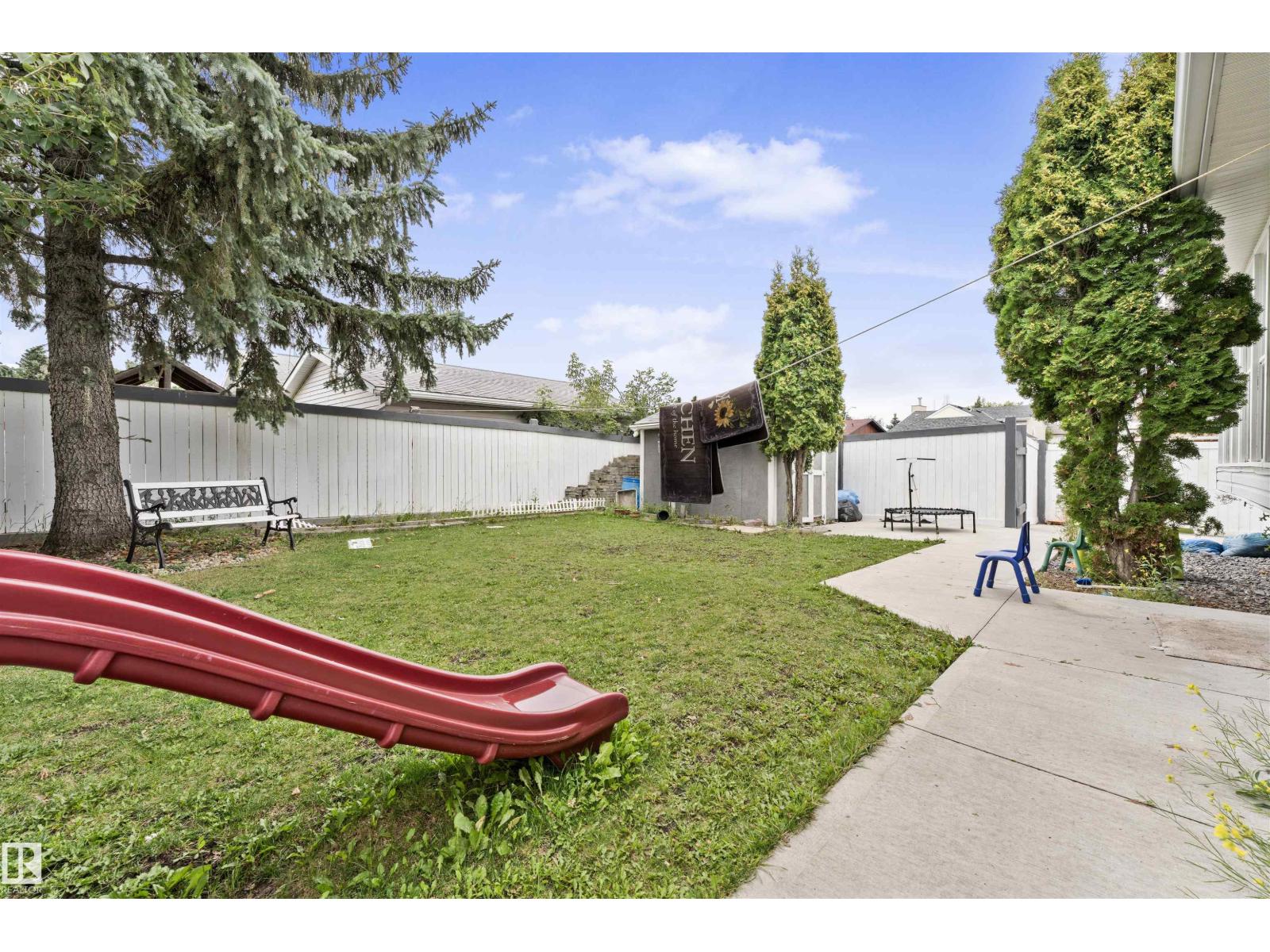 4231 32 AV NW, Edmonton