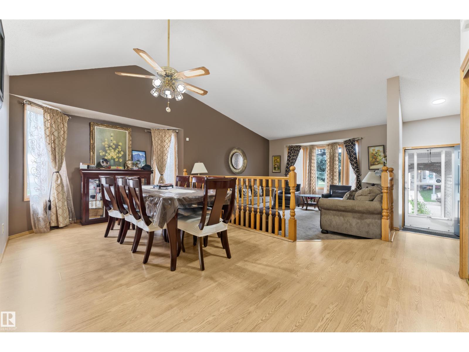 4231 32 AV NW, Edmonton