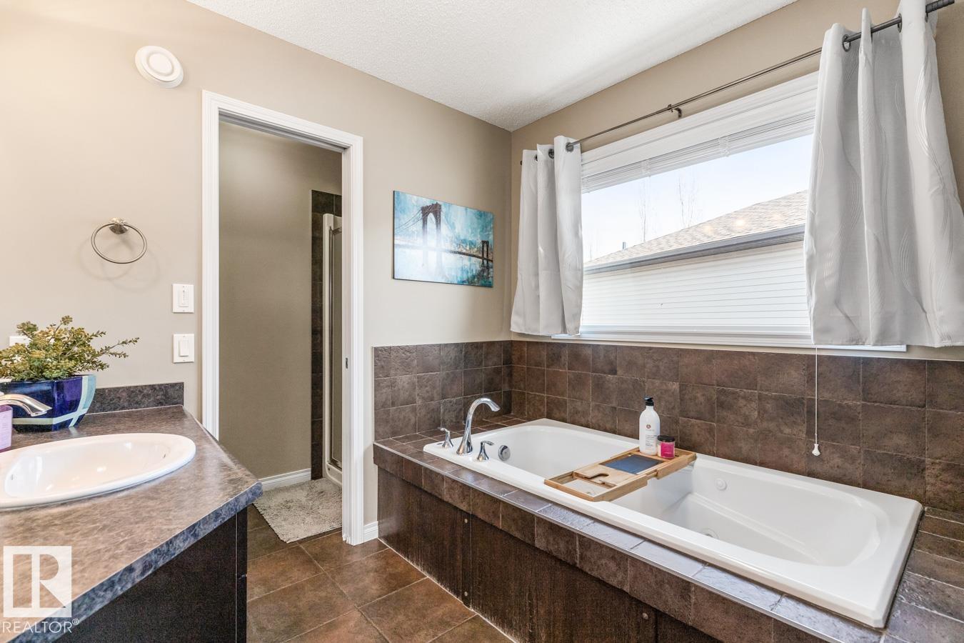 520 FOXTAIL GV, Sherwood Park