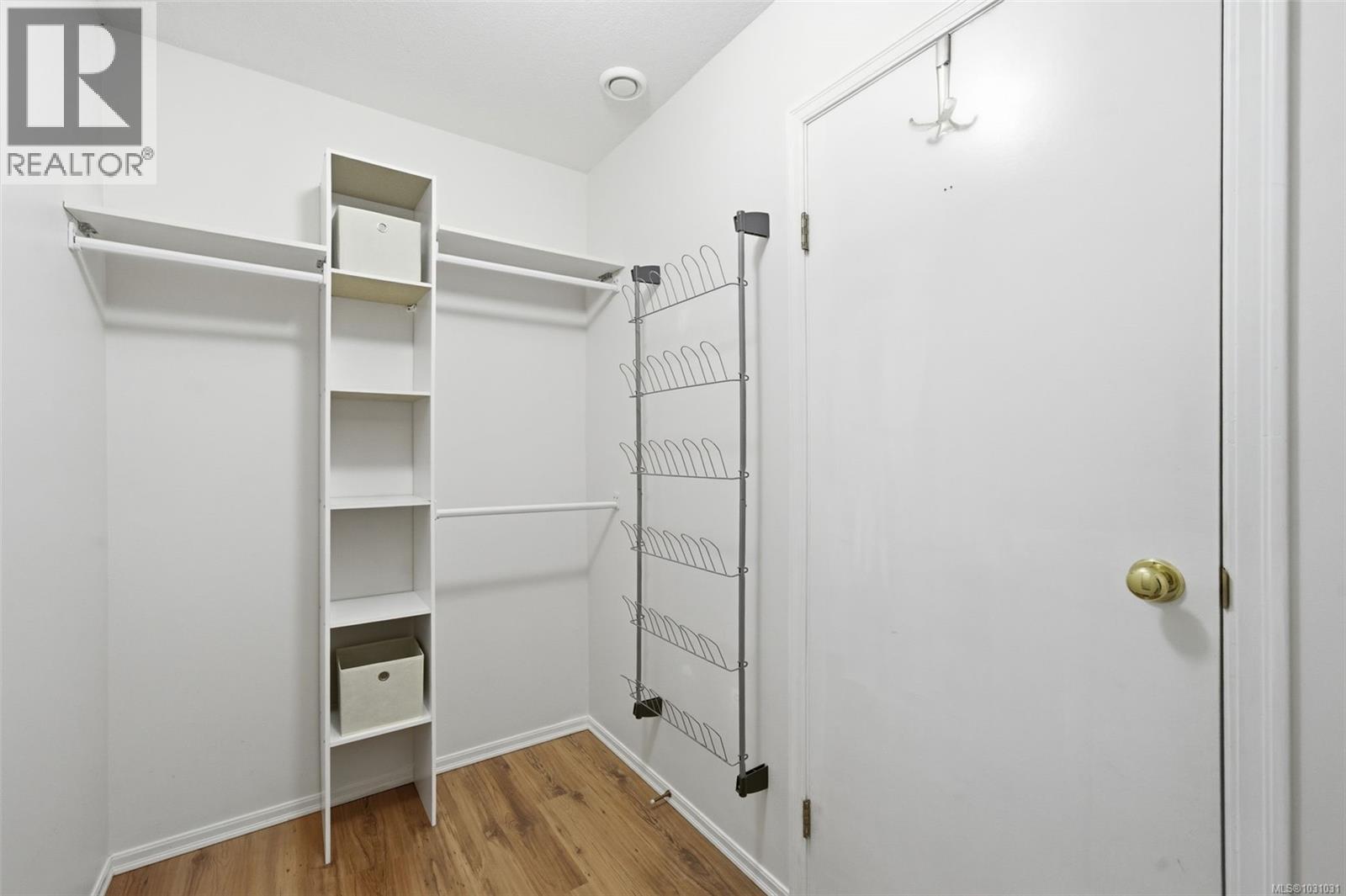 3874 Grange Rd, Saanich