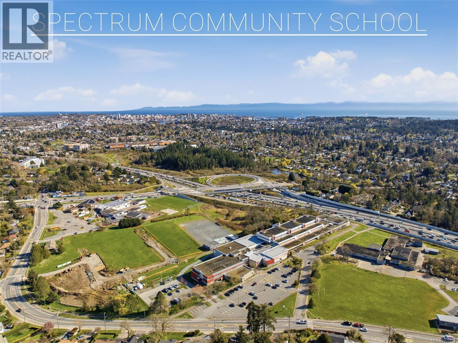 3874 Grange Rd, Saanich