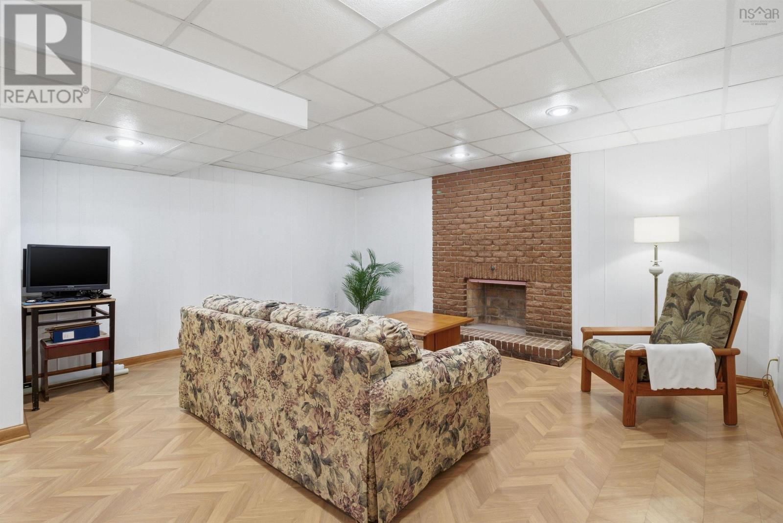 Property 31 of 40 of 9 Nighthawk Lane