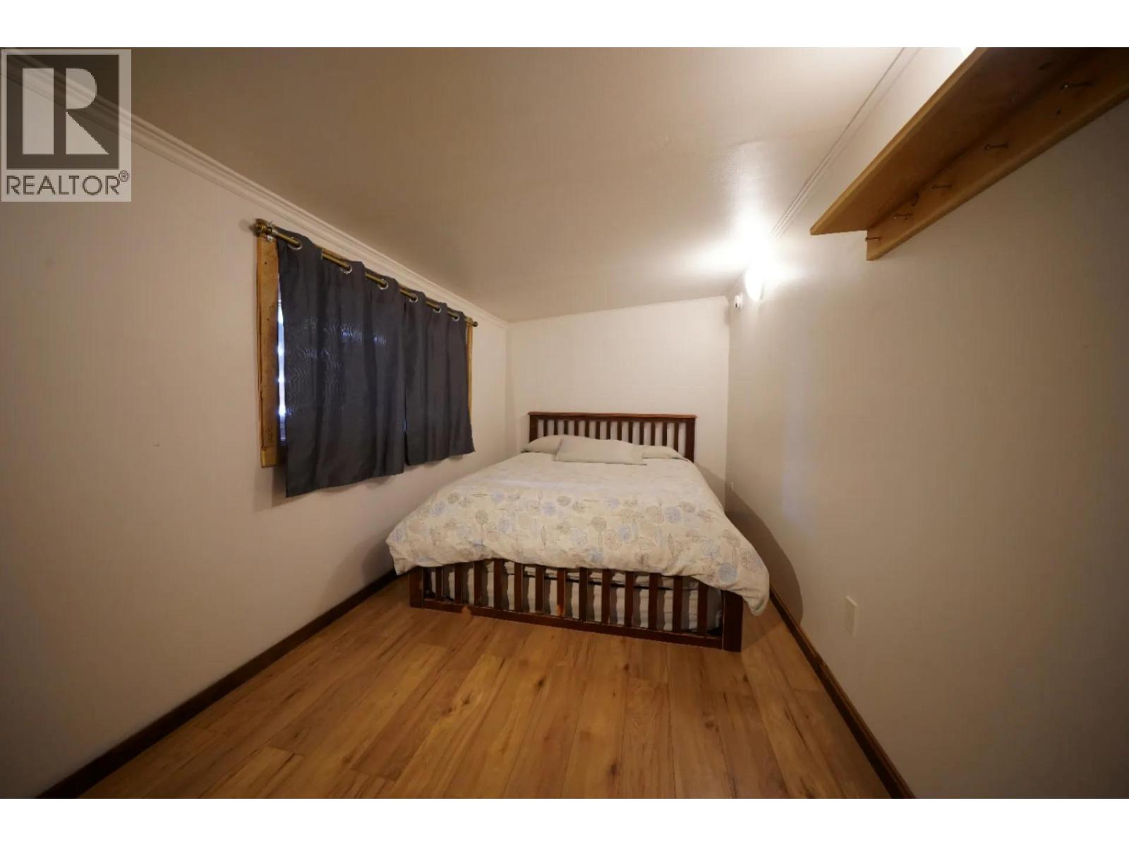 #5 1079 LUNDELL ROAD - 14