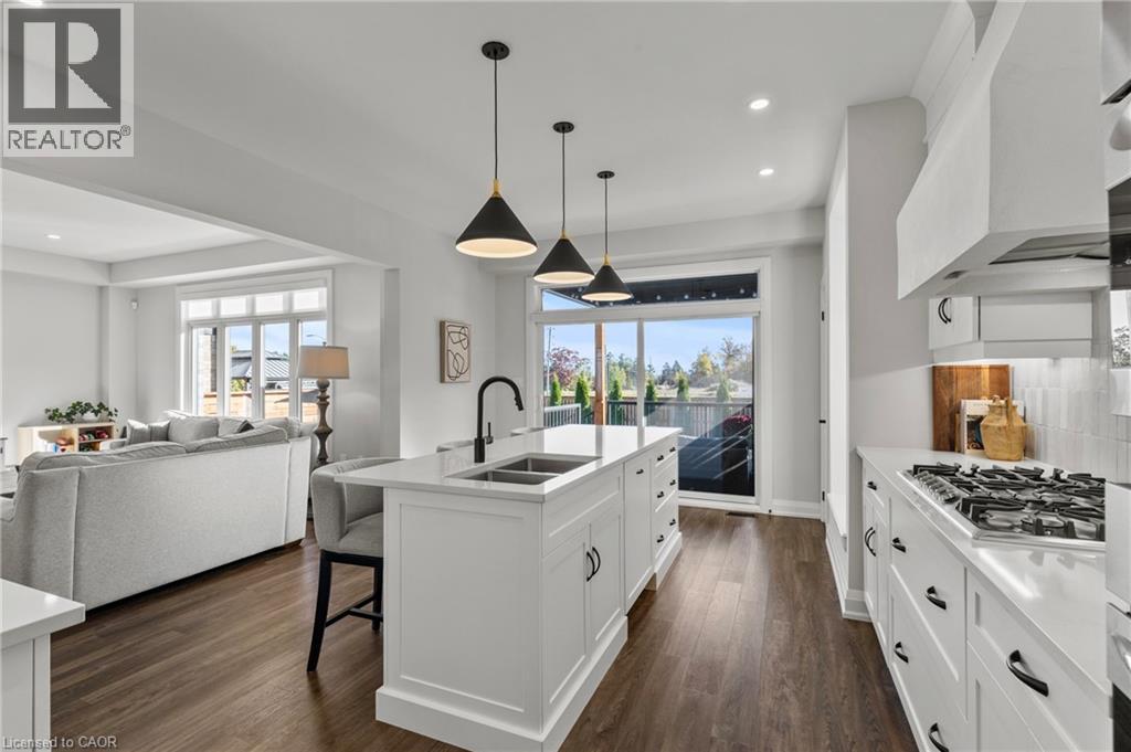 236 WALKER ROAD - 10