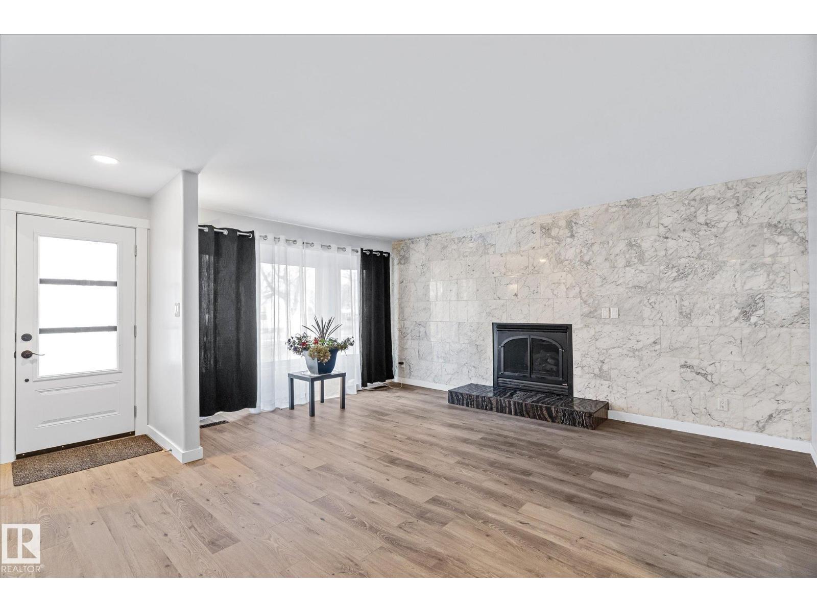 67 Arlington DR, St. Albert