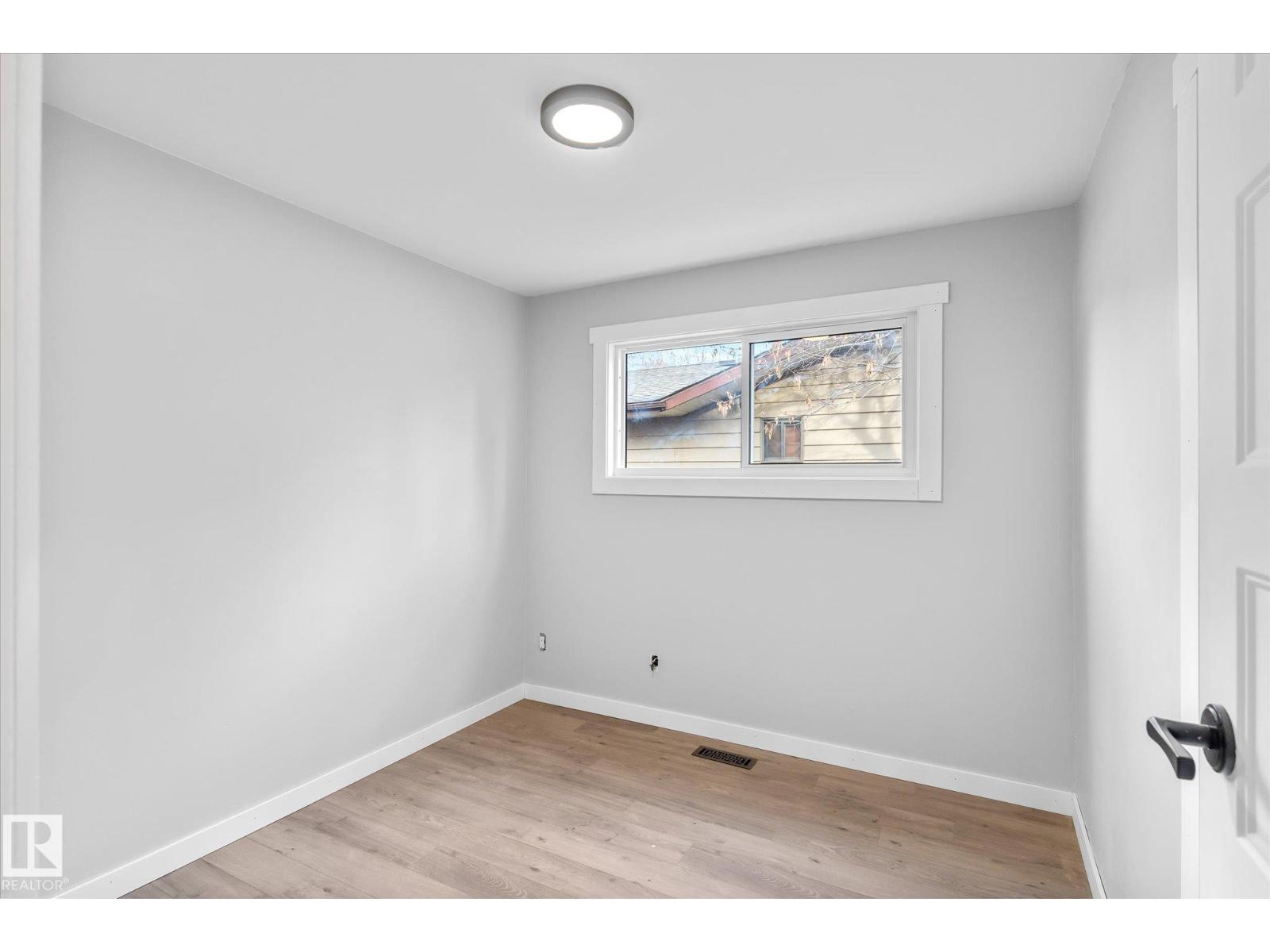 67 Arlington DR, St. Albert