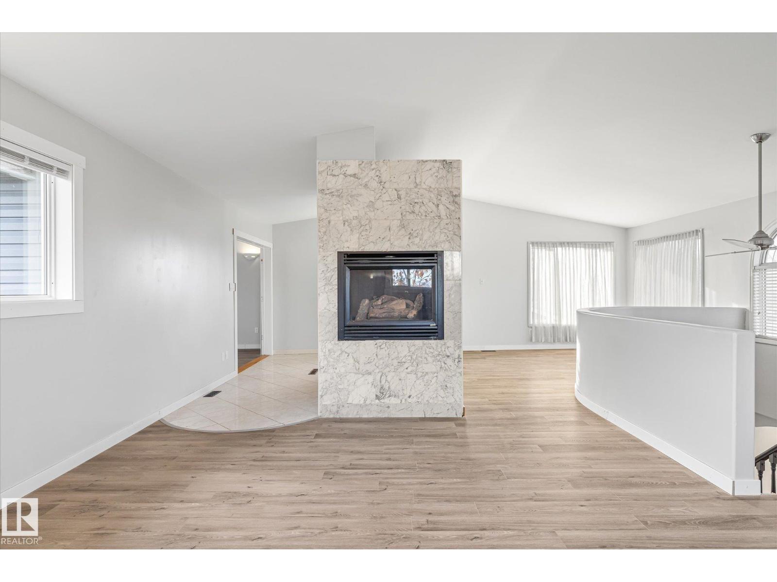 67 Arlington DR, St. Albert