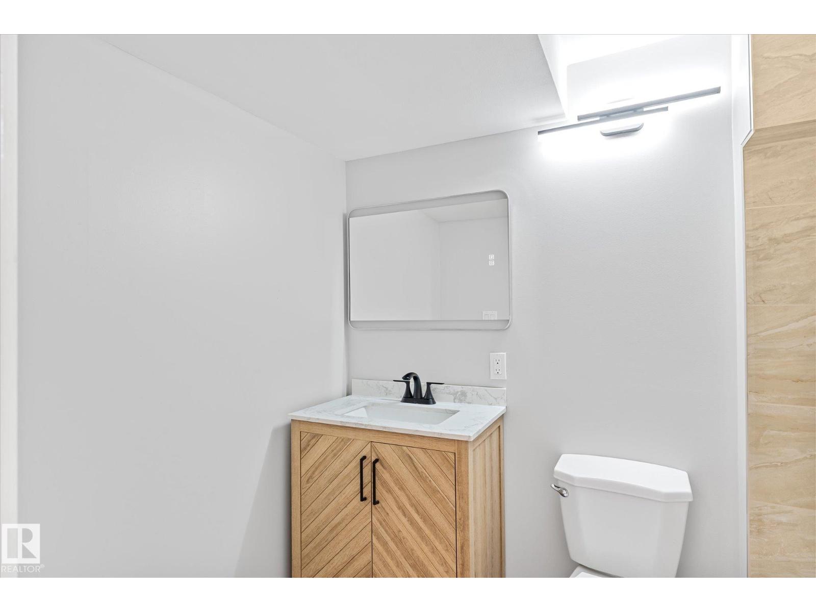 67 Arlington DR, St. Albert