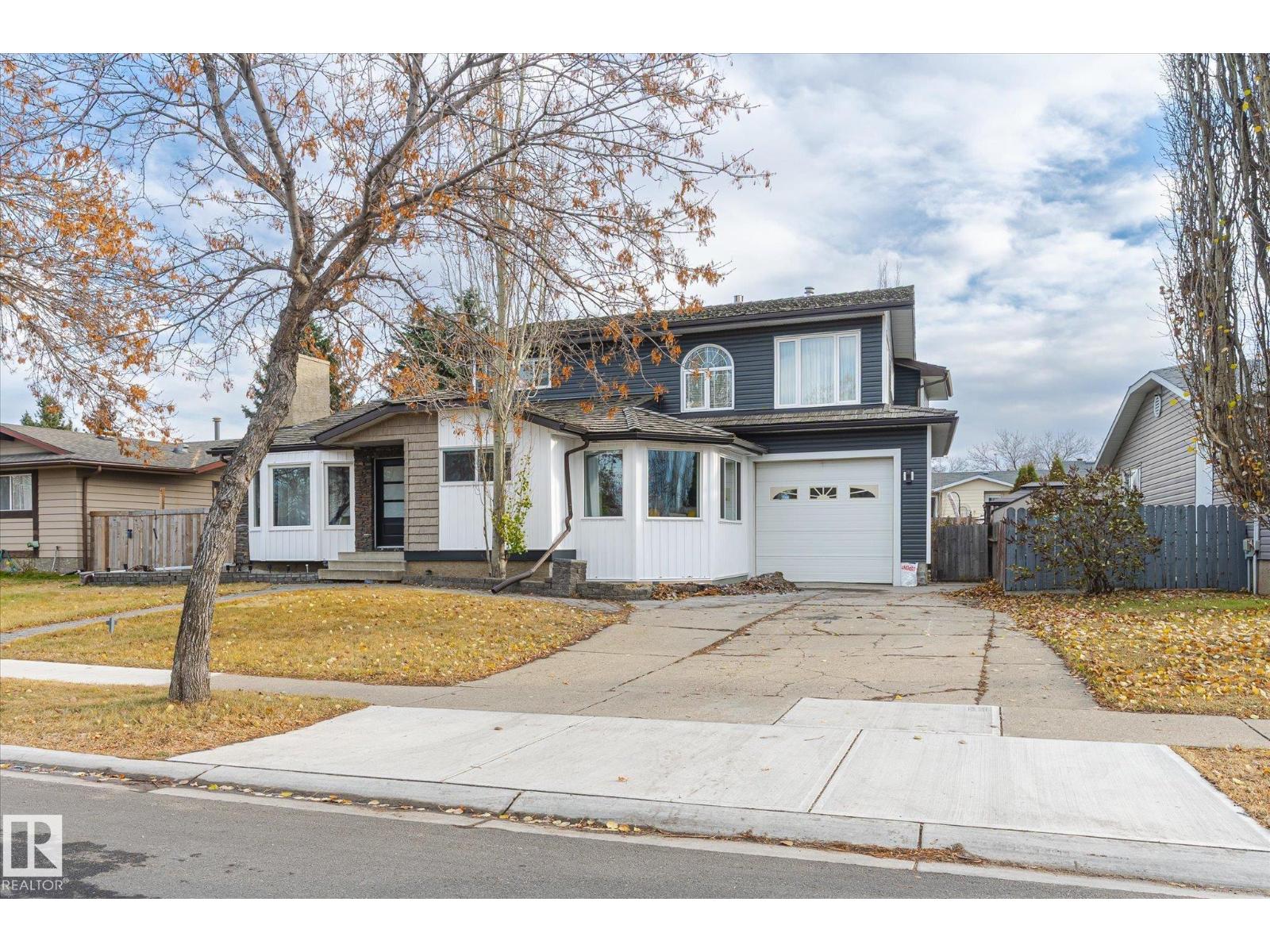 67 Arlington DR, St. Albert