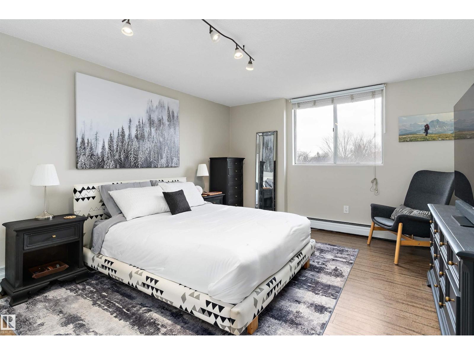 #304 13910 STONY PLAIN RD NW, Edmonton