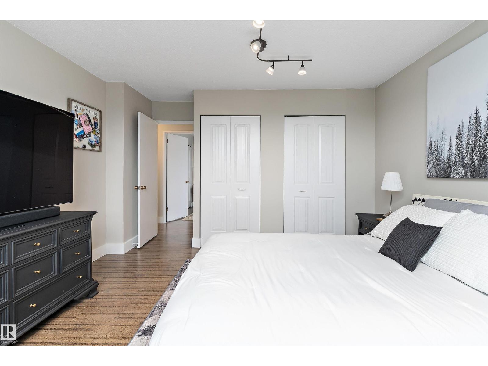 #304 13910 STONY PLAIN RD NW, Edmonton