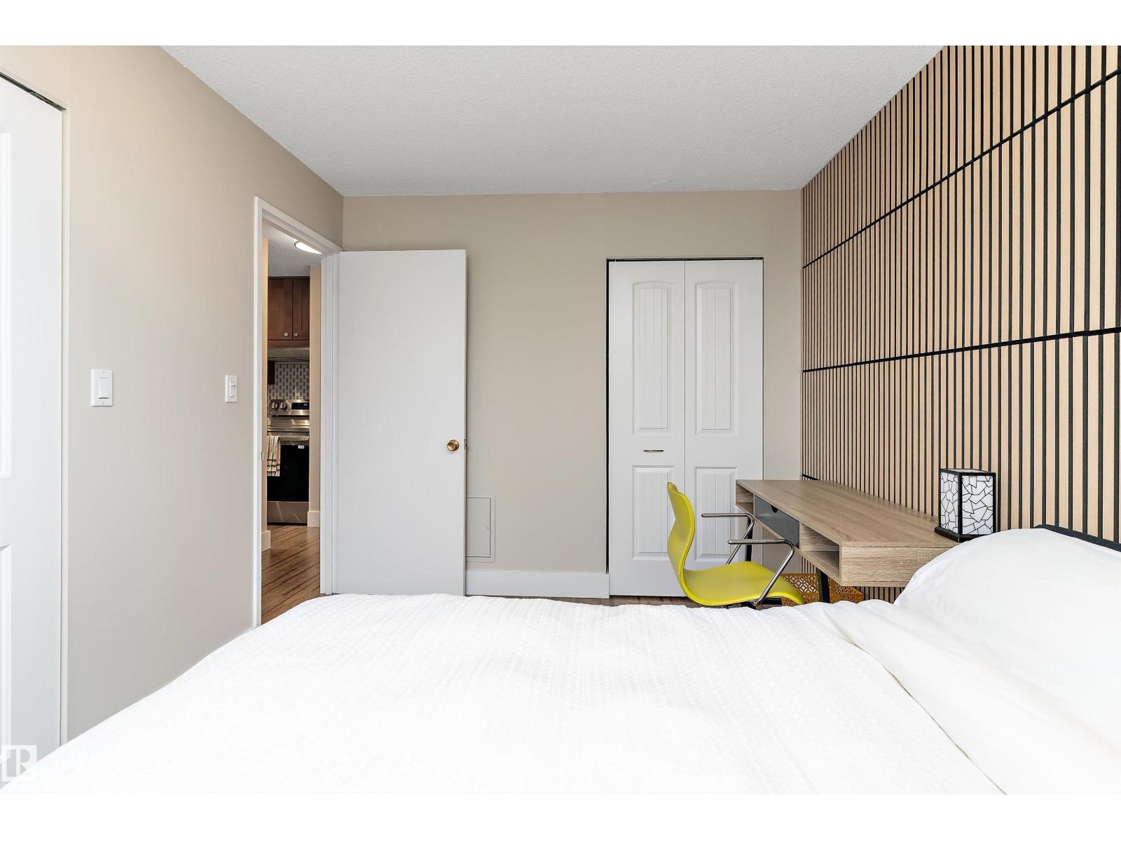 #304 13910 STONY PLAIN RD NW, Edmonton