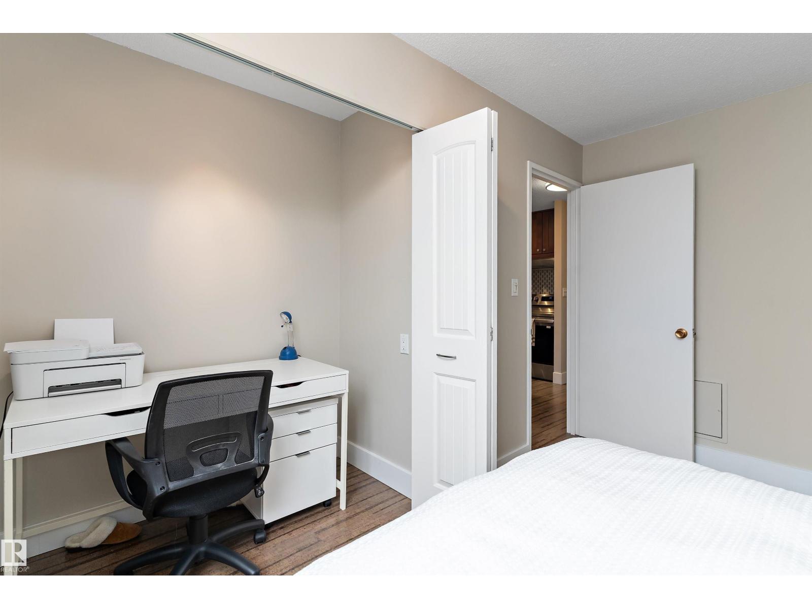 #304 13910 STONY PLAIN RD NW, Edmonton