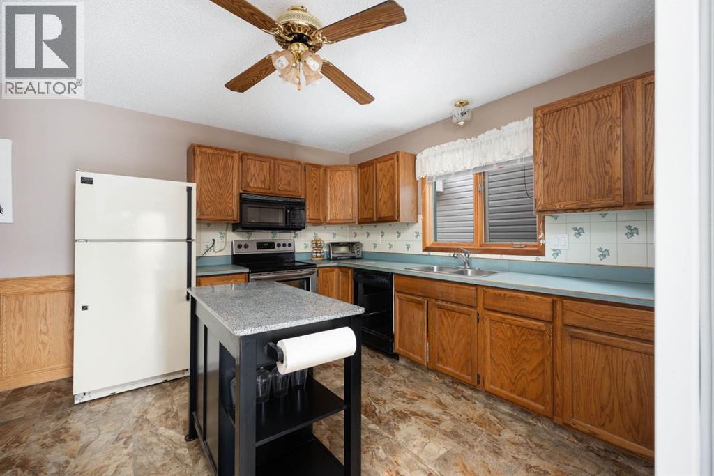 160 Beaton Place, Fort McMurray