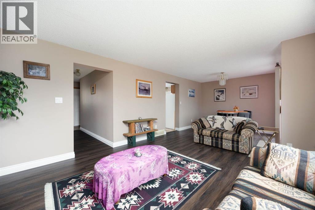 160 Beaton Place, Fort McMurray