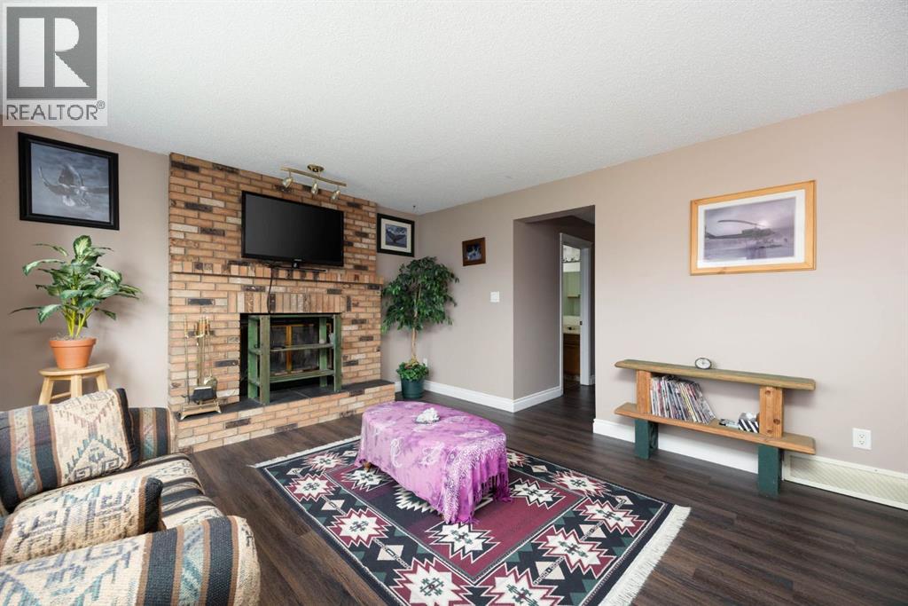 160 Beaton Place, Fort McMurray