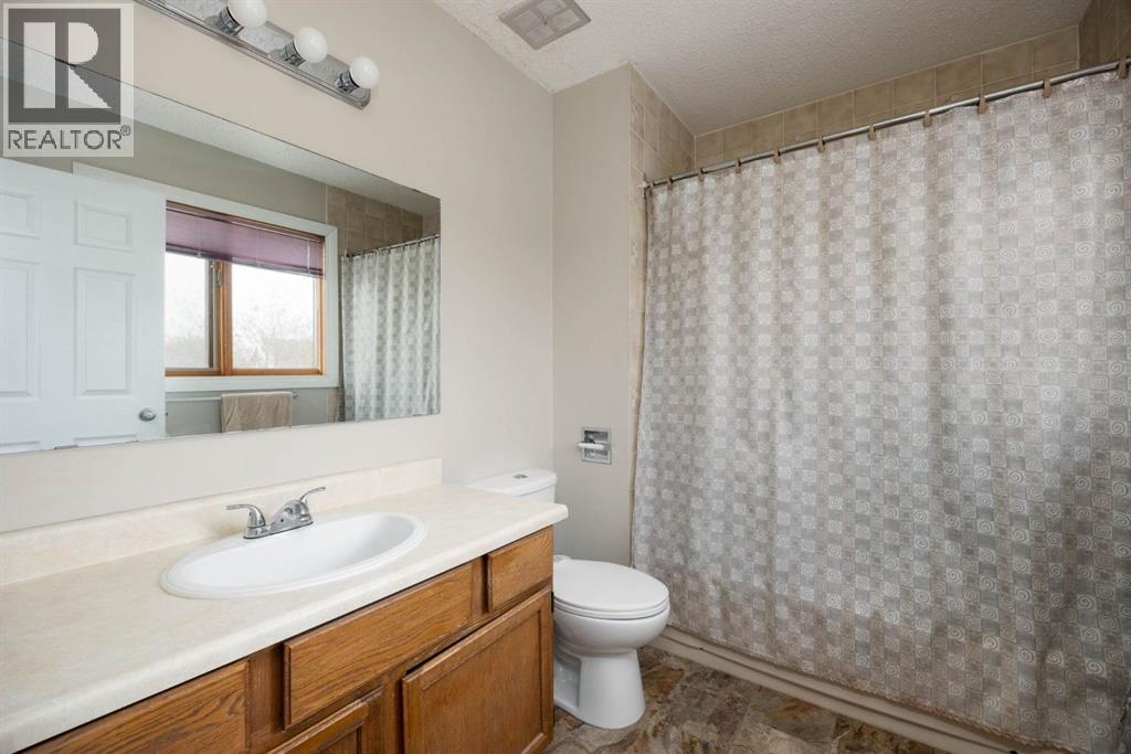 160 Beaton Place, Fort McMurray