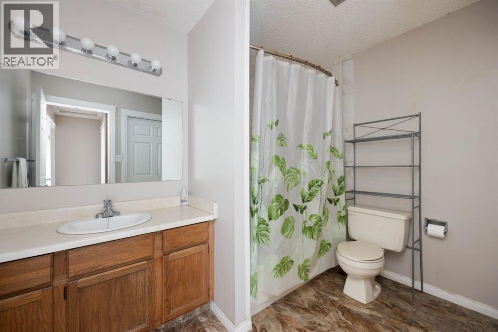 160 Beaton Place, Fort McMurray