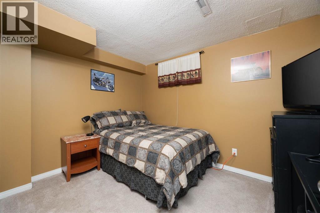 160 Beaton Place, Fort McMurray
