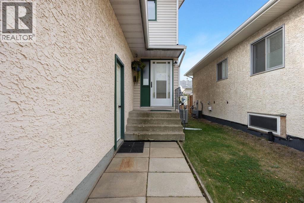 160 Beaton Place, Fort McMurray