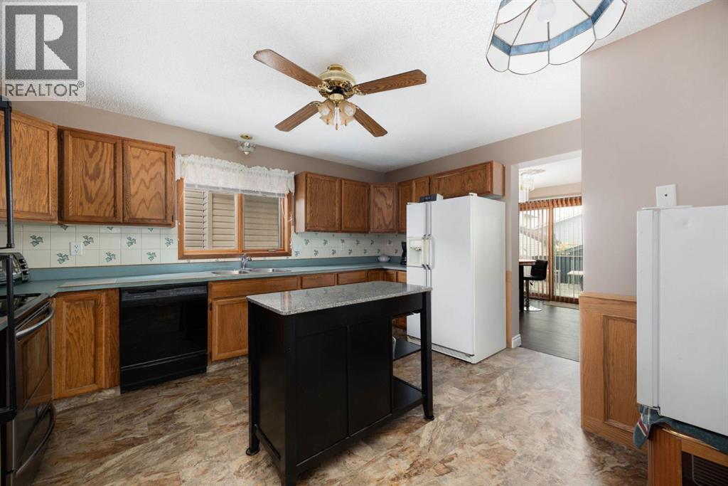 160 Beaton Place, Fort McMurray