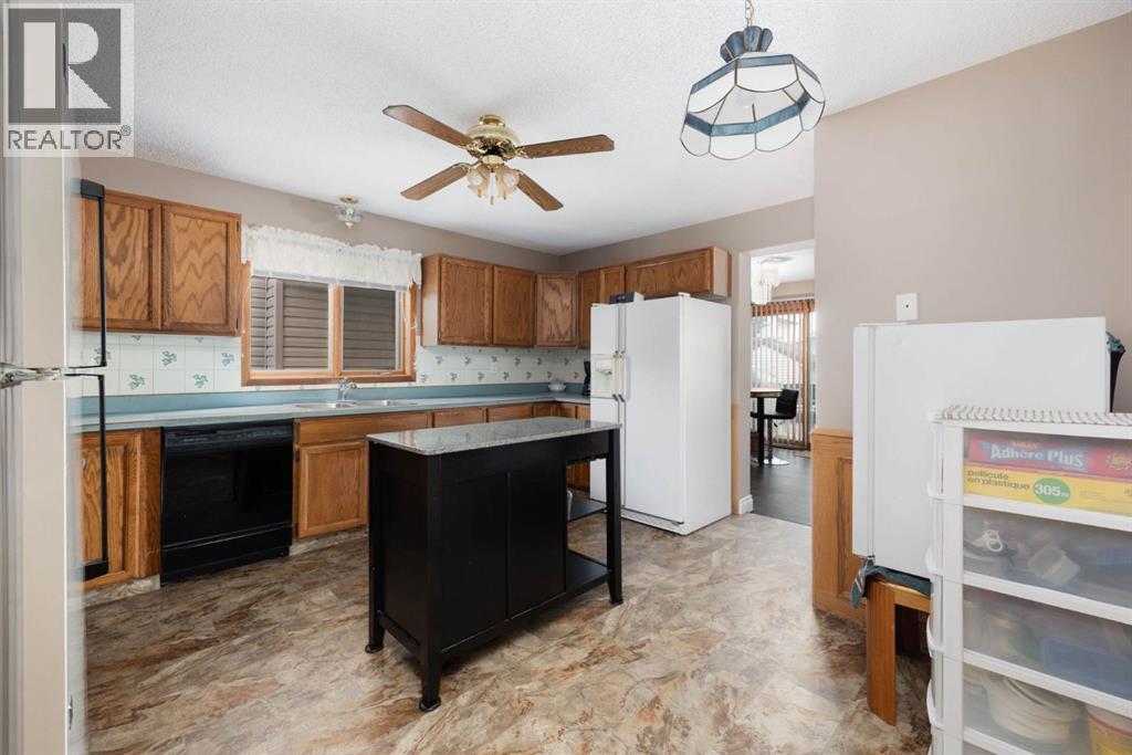 160 Beaton Place, Fort McMurray