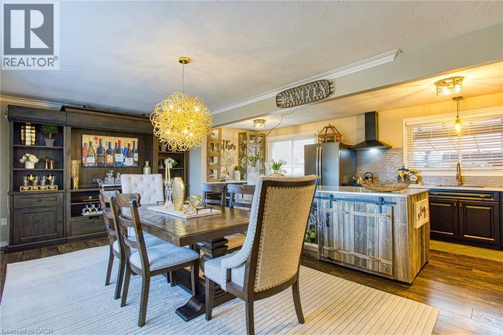 4504 QUEENSWAY Gardens - 10