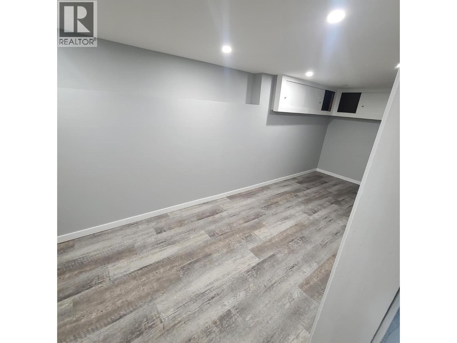 350 CAMPBELL Avenue, Kamloops