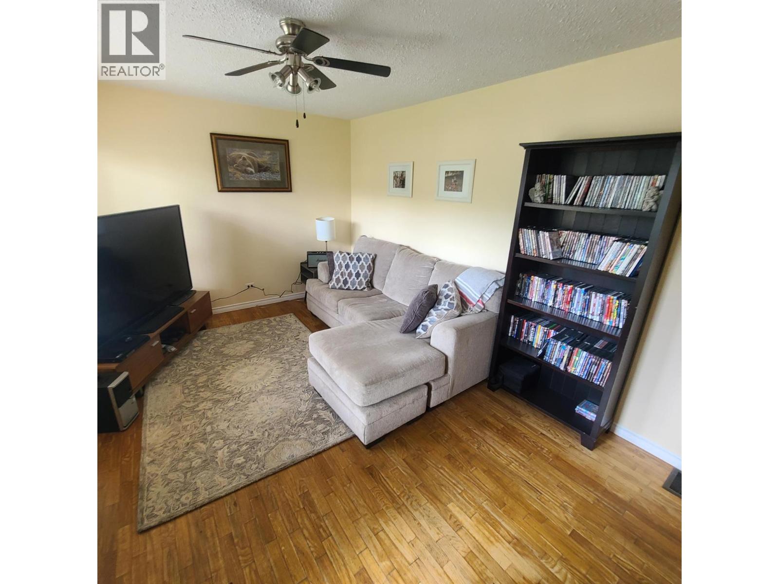 350 CAMPBELL Avenue - 4