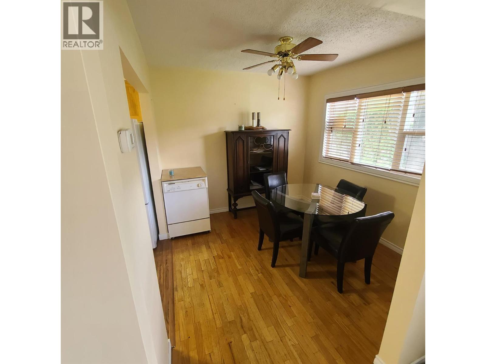 350 CAMPBELL Avenue, Kamloops