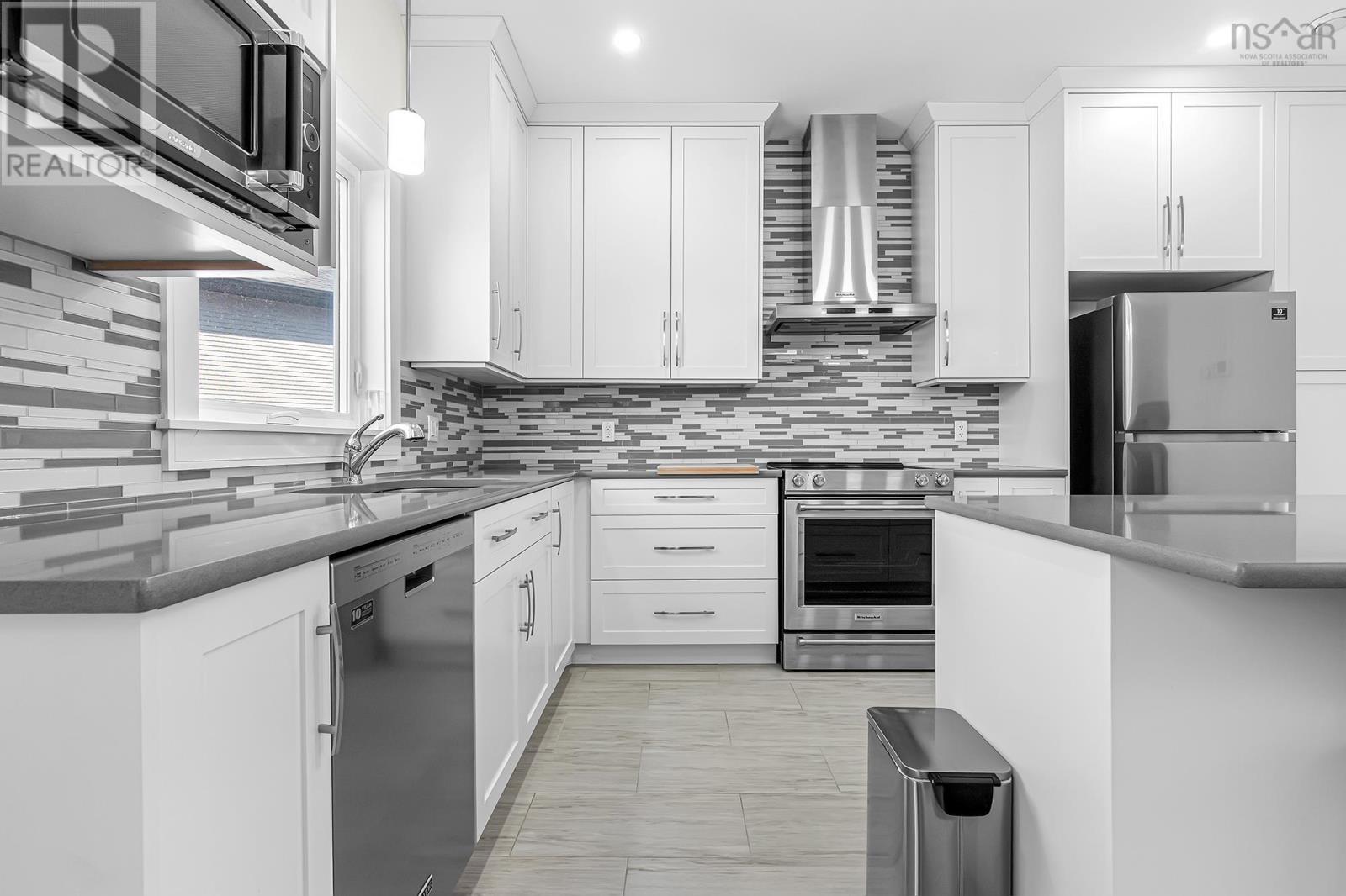 84 ELIZA RITCHIE CRESCENT - 16