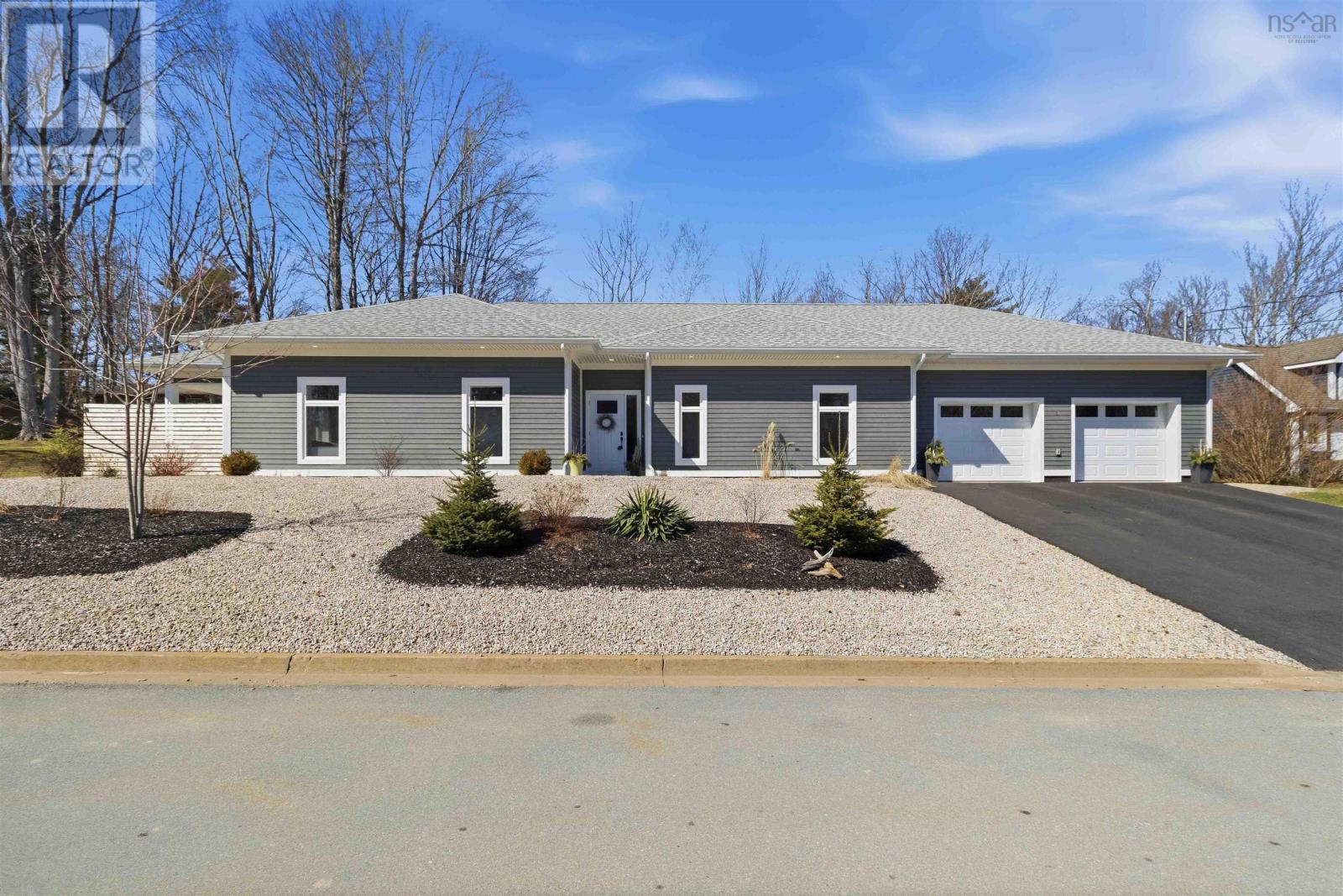 Property photo of 51 Cresthaven Court