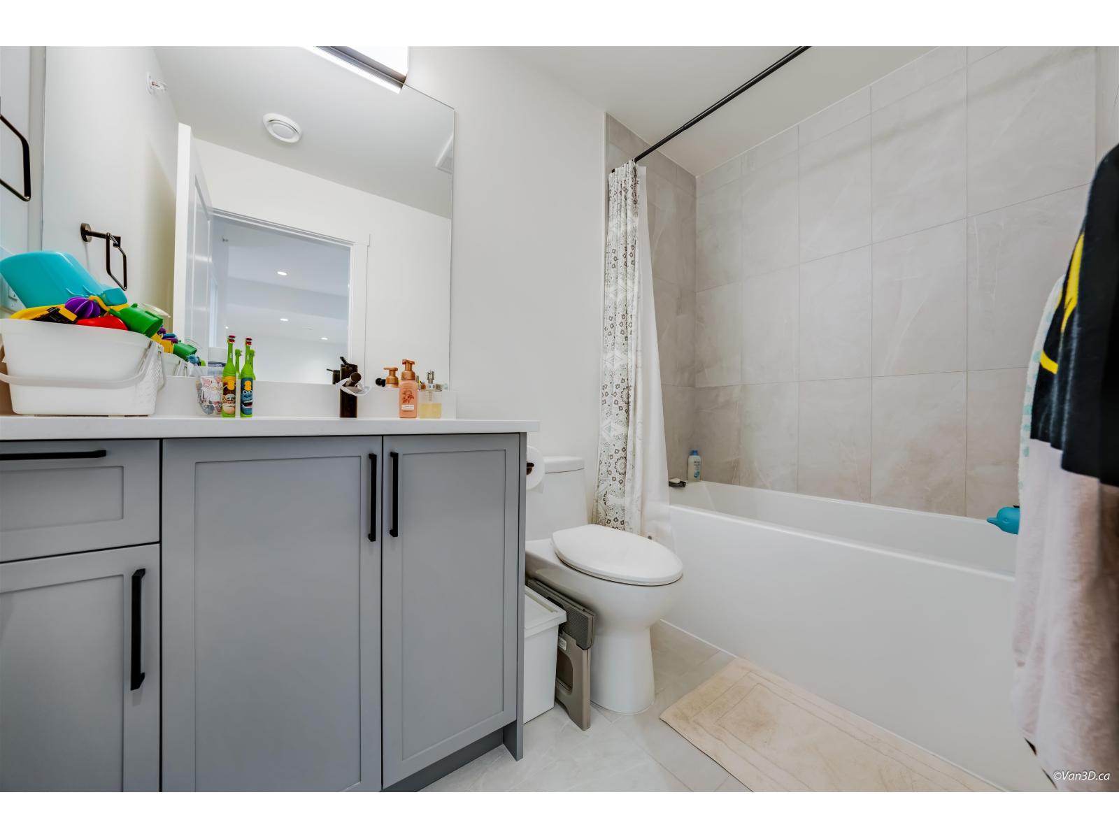 83 7640 197 STREET, Langley