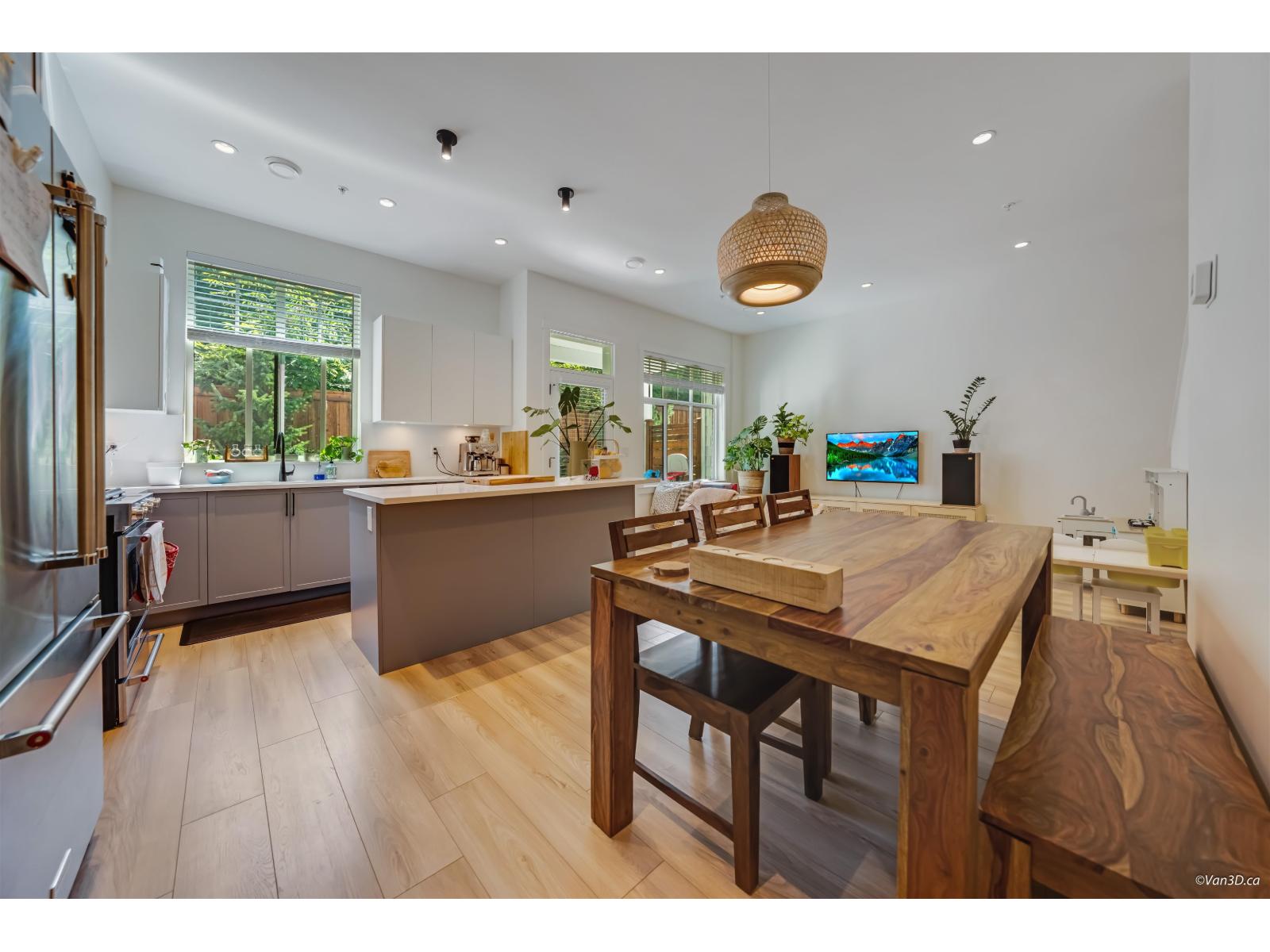 83 7640 197 STREET, Langley