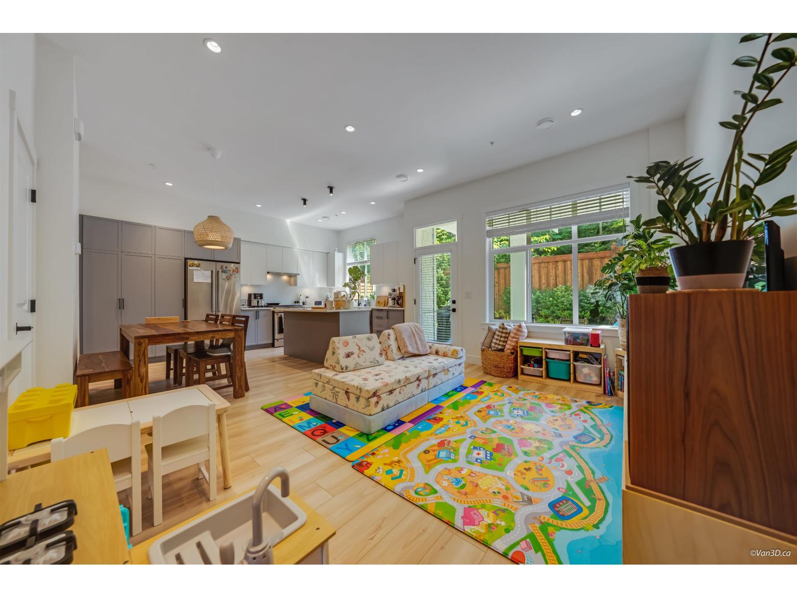 83 7640 197 STREET, Langley