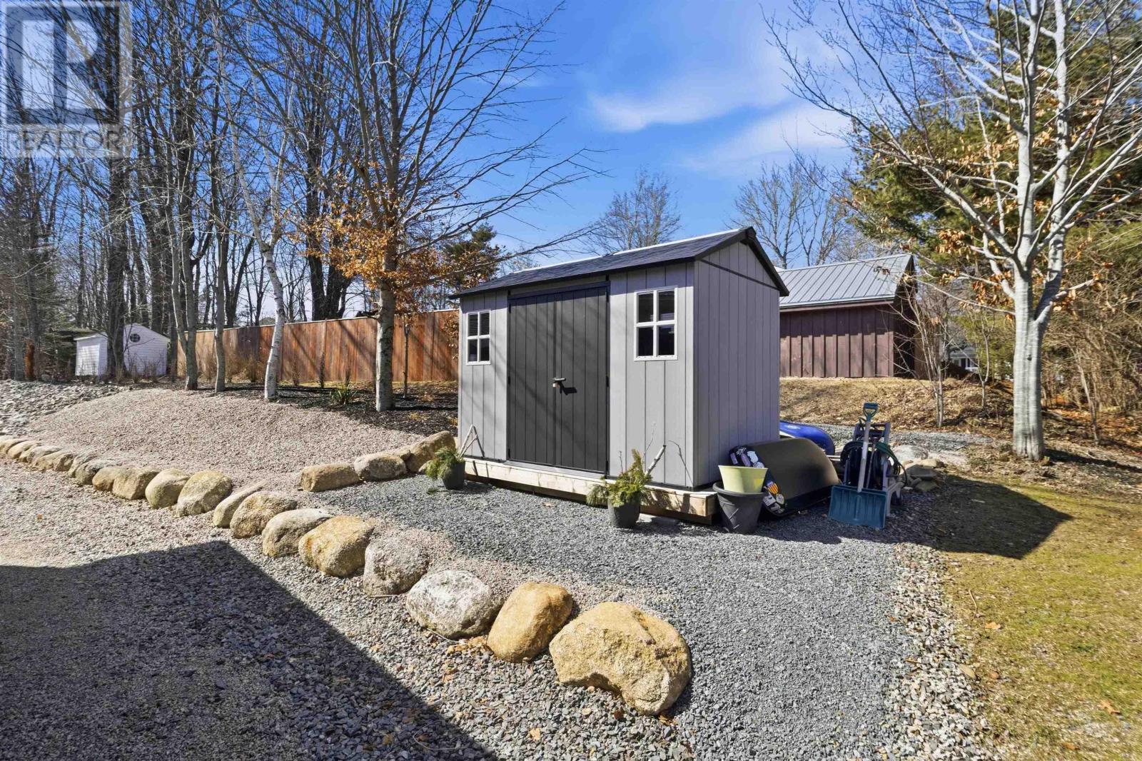 Property 32 of 45 of 51 Cresthaven Court