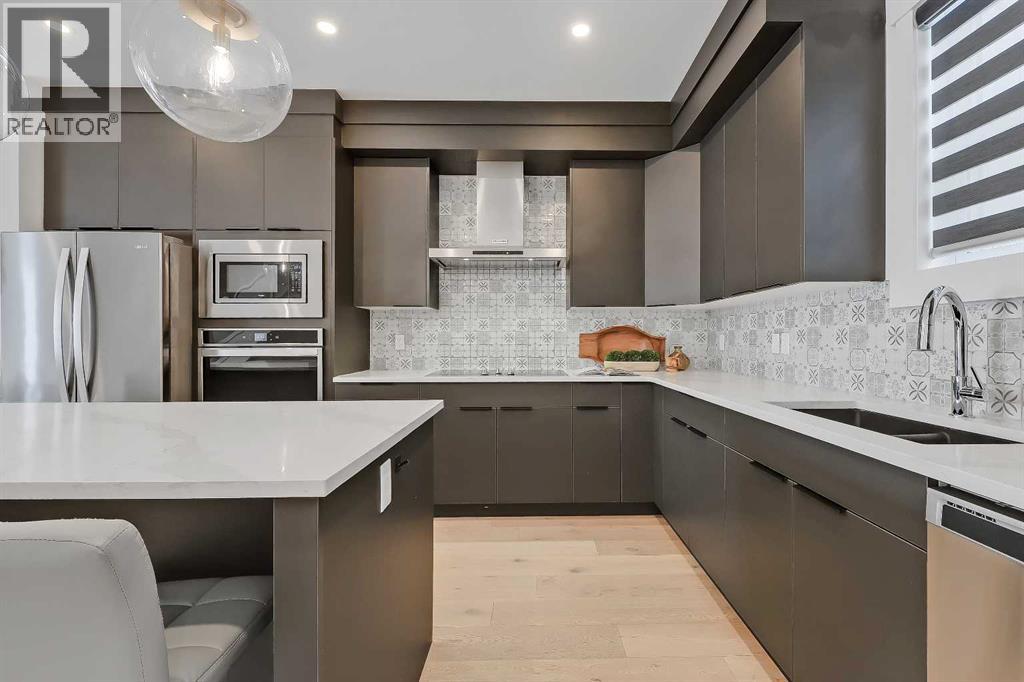 Single Family House for Sale in   Street NW West Hillhurst Calgary 