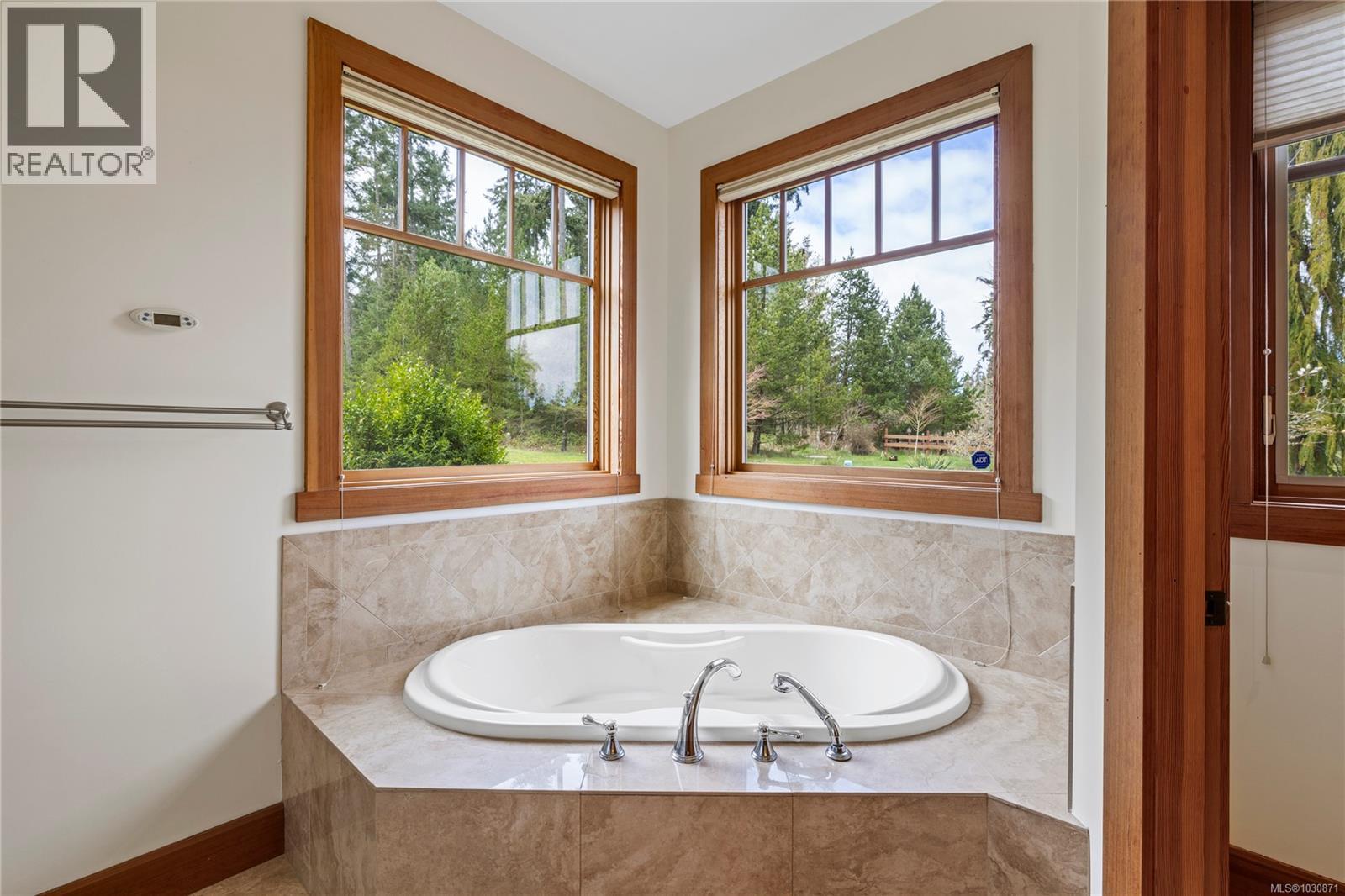 1100 Matuka Dr - 40