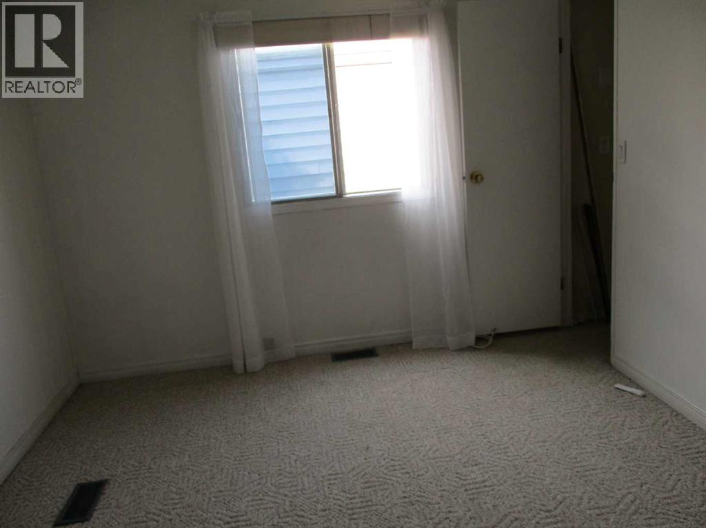 Single Family House Bungalow for Sale in  Huntstrom Drive NE Huntington Hills Calgary 