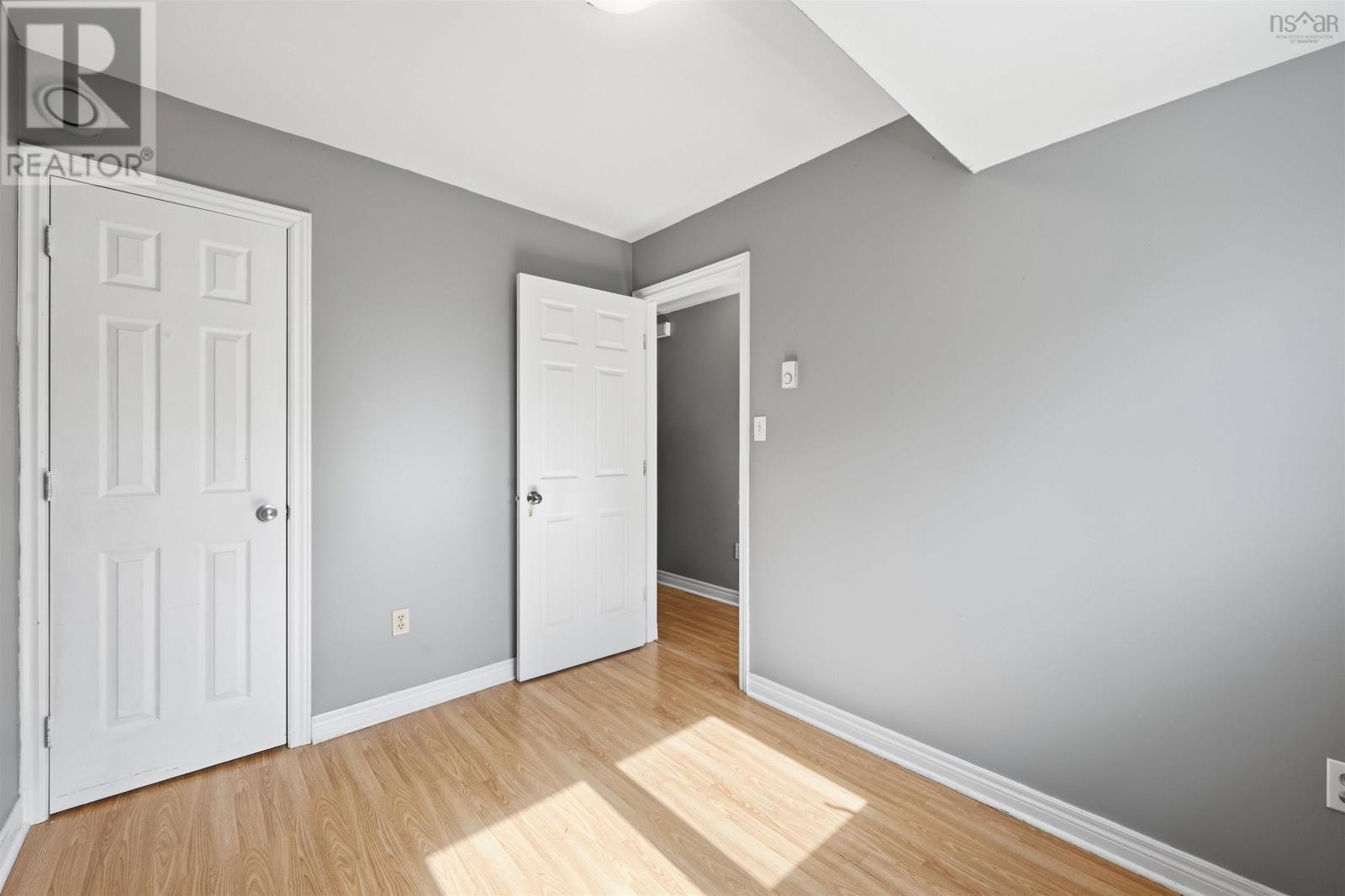 Property 21 of 46 of 51 Alexander Drive