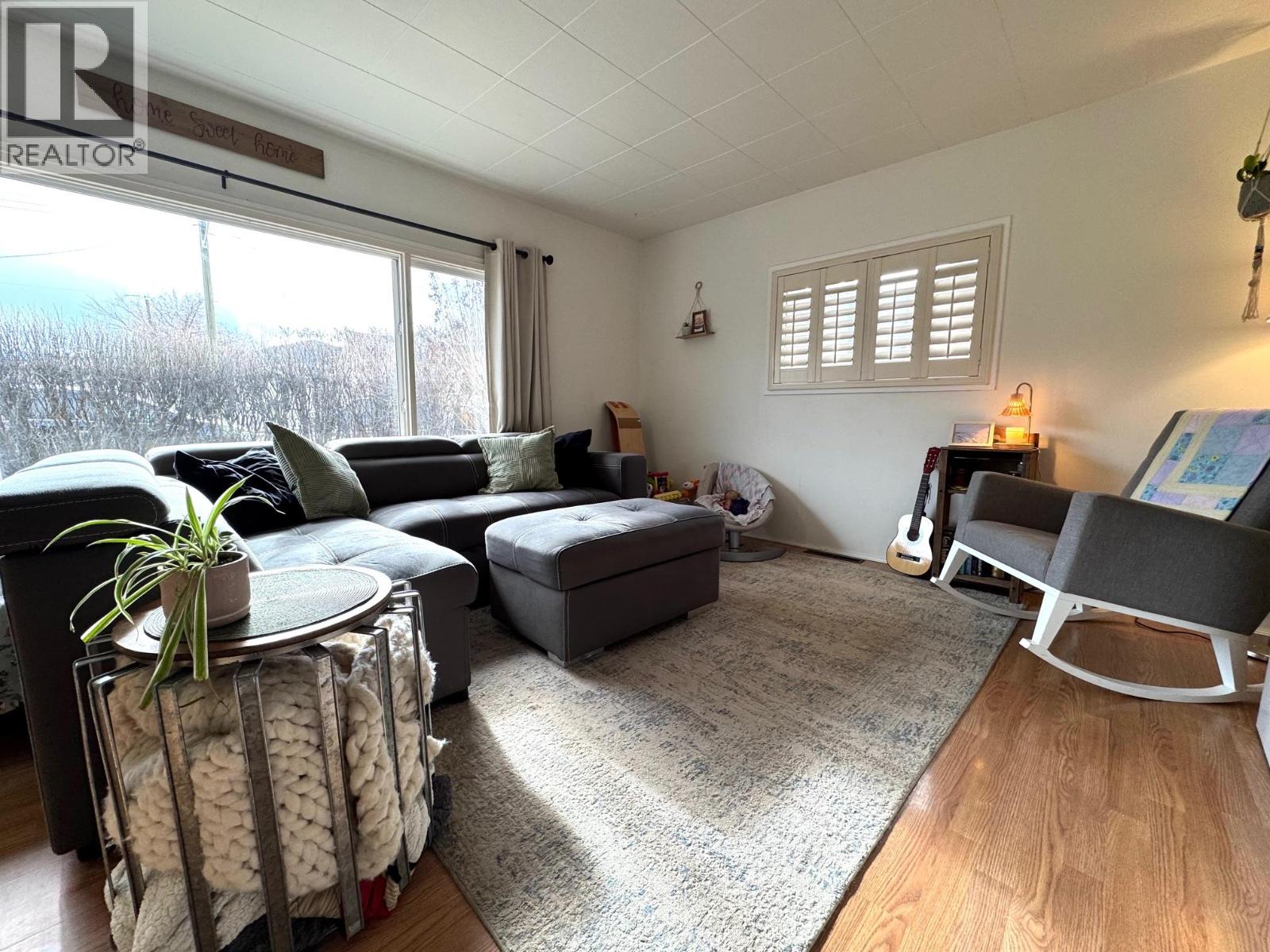 1963 GRANITE AVENUE - 8